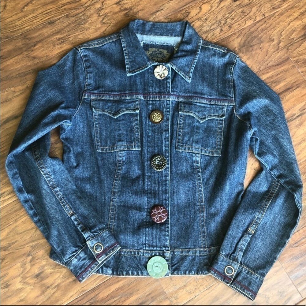 CAbi Denim Jacket With Decorative Buttons Sz XS EUC